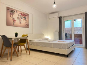 Jacuzzi studio close to athens airport!!